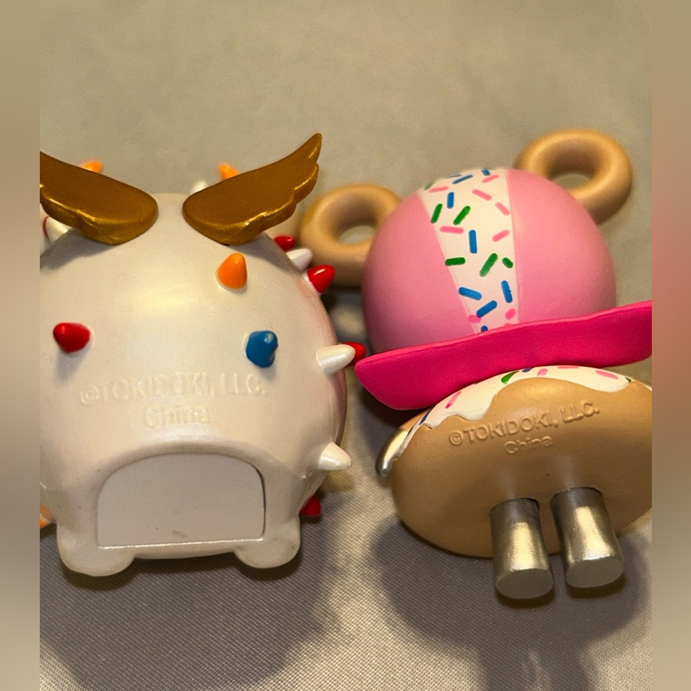 1 Tokidoki DONUTELLA & HER SWEET FRIENDS  and 1 Cactus Bunnies Series Dreamer - Picture 5 of 7